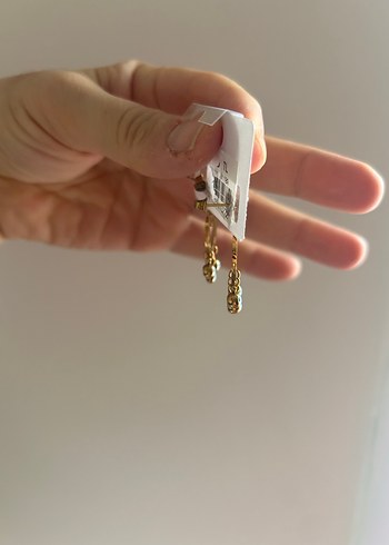 Sallantılı çelik küpe - Görsel 3