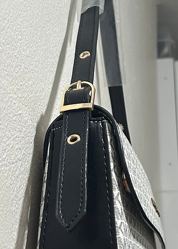 Beyaz Michael Kors Klasik Omuz Çantası - Görsel 3