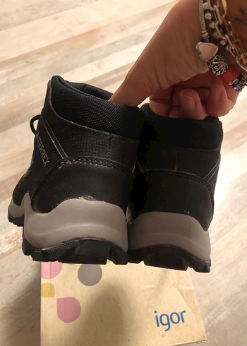 28 Beden Erkek Çocuk Siyah Kauçuk Bot Velcro