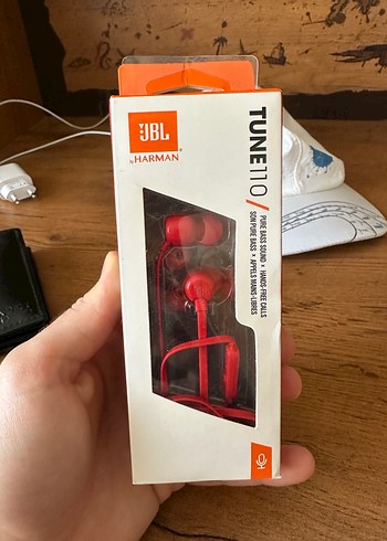 JBL Tune 110 Kırmızı Kulak İçi Kulaklık