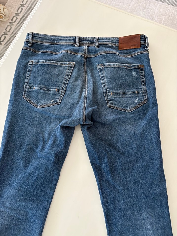 Kadın Mavi Rahat Kesim Midi Kot Pantolon - Görsel 3