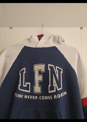 Erkek Çocuk Lacivert Kapüşonlu Sweatshirt - Görsel 2