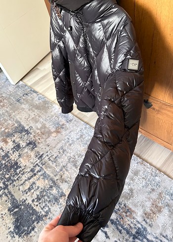 Siyah Kapüşonlu Fermuarlı Erkek Mont - Görsel 3