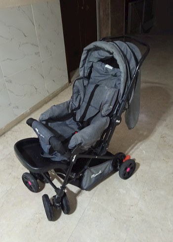 0 - 13 kg Beden Gri Bebek Arabası Katlanabilir ve Kullanışlı