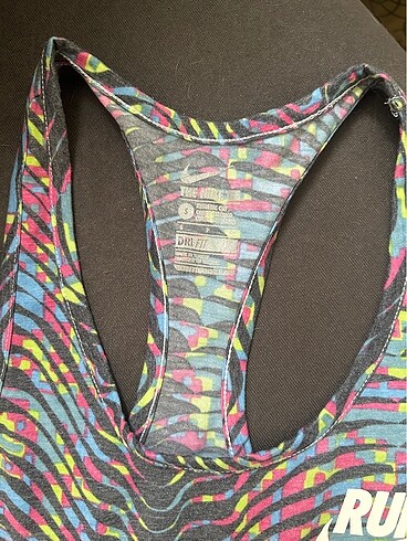 Nıke renkli desenli sporcu atleti - Görsel 2