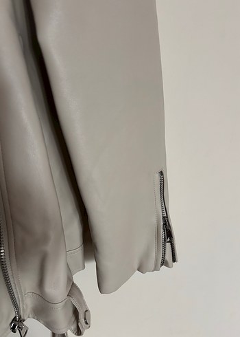 Bej Deri Kadın Ceket - Kemerli, Orta Boy - Görsel 3