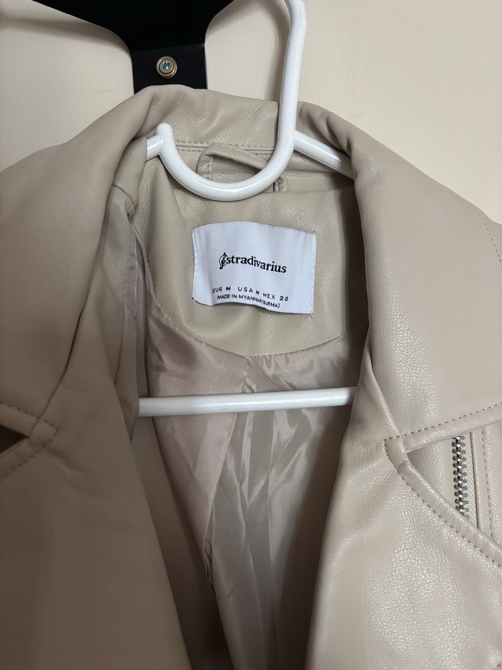 Bej Deri Kadın Ceket - Kemerli, Orta Boy - Görsel 2