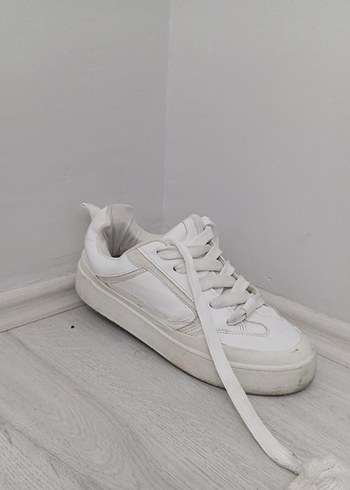 Zara Sneaker