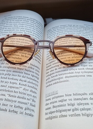 Diğer Leopar desenli renkli güneş gözlüğü