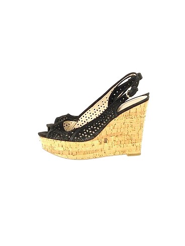 Nine West Dolgu Topuk %70 İndirimli.