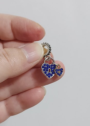 Pandora YENİ,SALLANTILI TAŞLI MAVİ KALP PANDORA CHARM