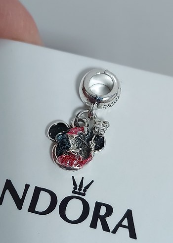 Beden YENİ,ETİKETLİ SALLANTILI MİCKEY MOUSE PANDORA CHARM.