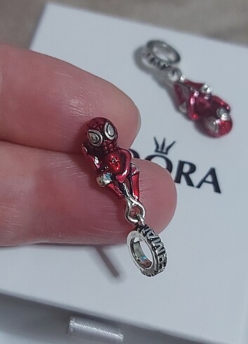 Beden PAS.ÇELİK SPİDERMAN CHARM,YENİ İLAN AÇTIRINIZ !