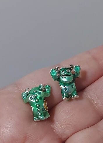  Beden çeşitli Renk YENİ,PAS.ÇELİK DİSNEY SULLEY PANDORA CHARM.