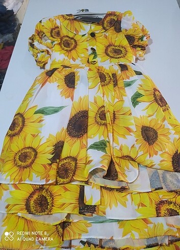 Dolce & Gabbana 6/12 yaş arası mevcut