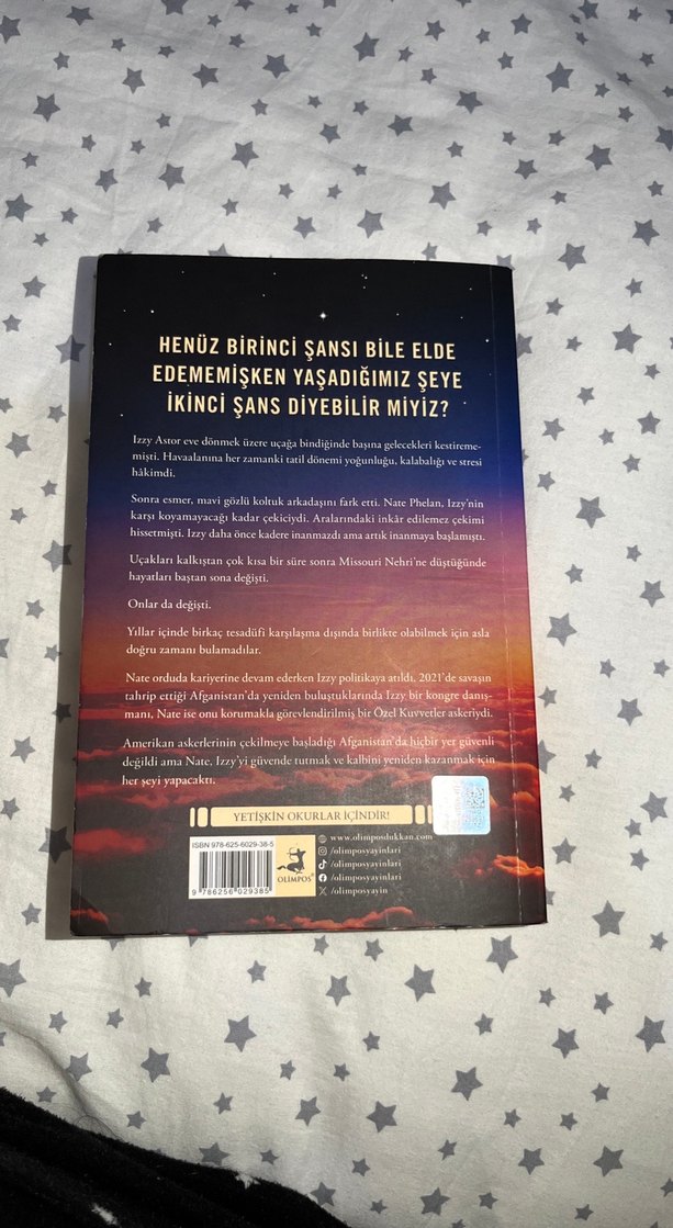 Bir İhtimal Daha - Rebecca Yarros - Görsel 3