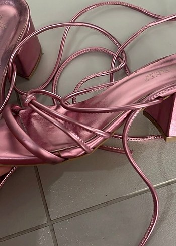 Pembe Topuklu Ayakkabı - Görsel 2