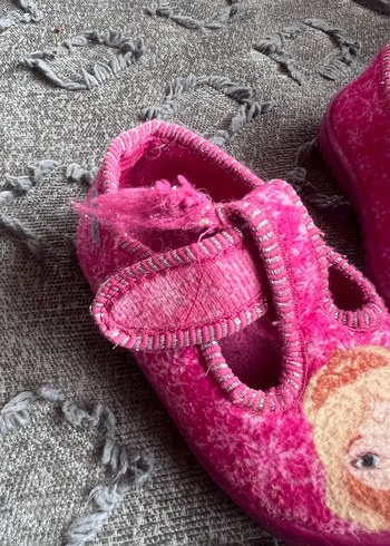 Kiz bebek ev ayakkabısı 
Ufak kusuru var resimde mevcut - Görsel 2