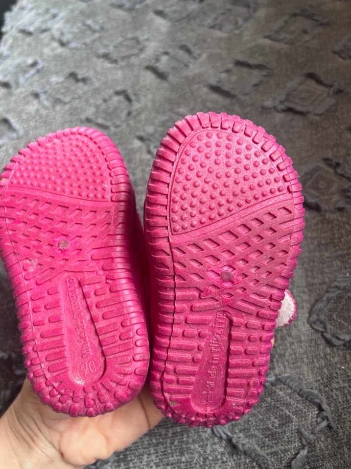 Kiz bebek ev ayakkabısı 
Ufak kusuru var resimde mevcut - Görsel 3