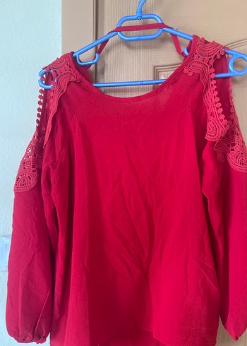 Uzun Kollu Dantel Detaylı Kırmızı Bluz - Görsel 4