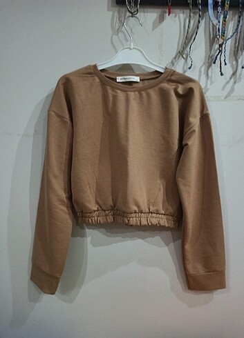 Koyu bej crop top