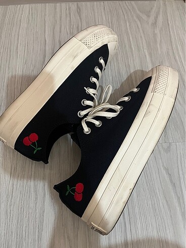40 Beden Converse