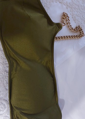 Zincir Detaylı Parlak Haki Kadın Vücut Zinciri - Görsel 2