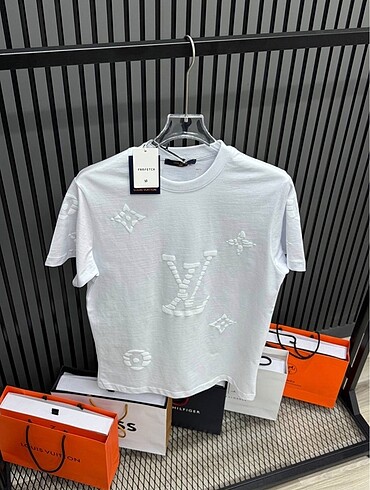 m Beden Louis Vuitton tshirt