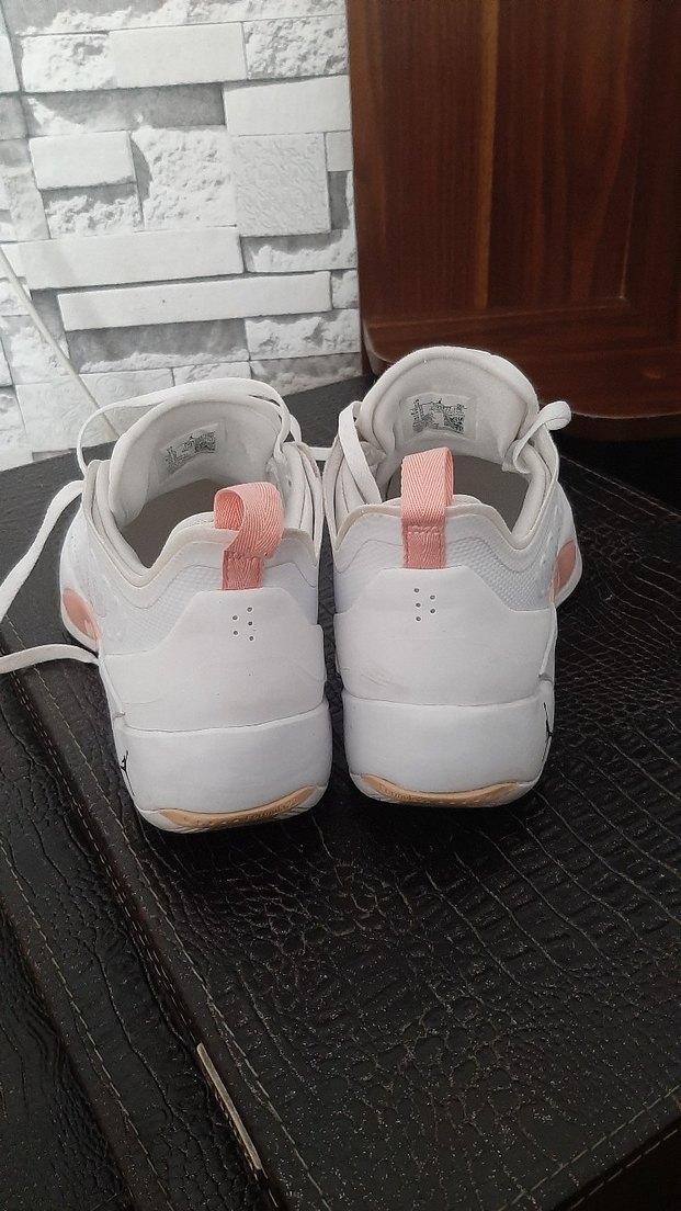 jordan luka 1 toplasan 4kere anca kullanılmıştır 46 numaradır - Görsel 4