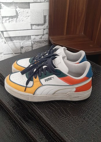 Puma Renkli Bağcıklı Spor Ayakkabısı 46 numaradır - Görsel 2