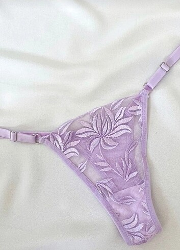 Urban Outfitters Lolitalempicka sütyen külot takim