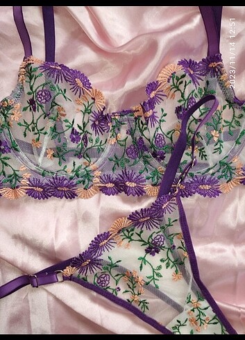 m Beden Çiçek nakışlı bralet sütyen takım 