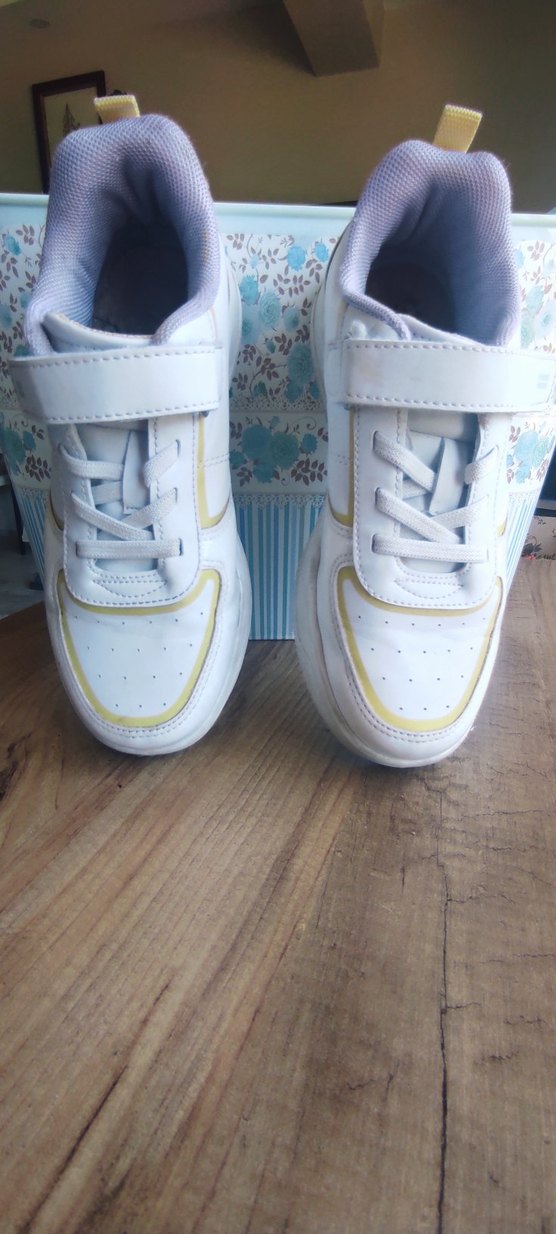 Beyaz Kız Çocuk Bağcıklı FILA spor ayakkabı - Görsel 2