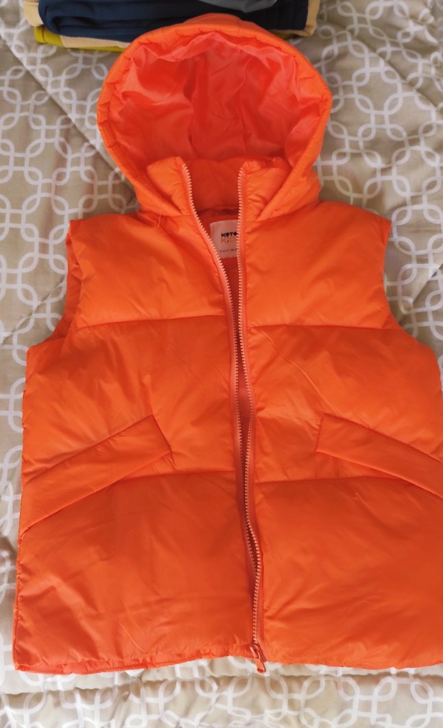 Turuncu Kapüşonlu Çocuk Yelek - Görsel 4