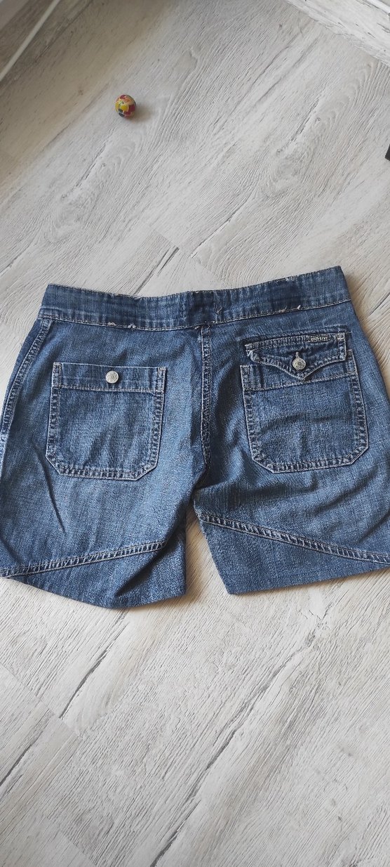 Düğmeli Mavi Bol Kesim Mini Kot Şort - Görsel 2