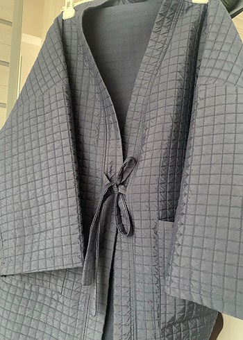 Lacivert kimono tarzı kapitone mont - Görsel 3