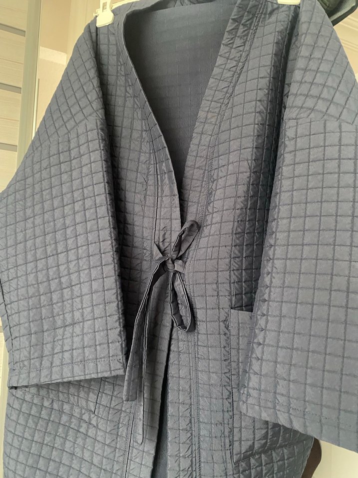 Lacivert kimono tarzı kapitone mont - Görsel 3