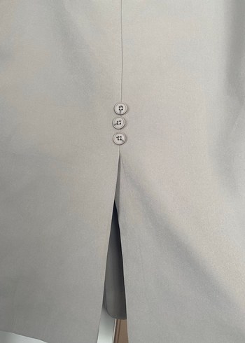 Düğmeli Kolsuz gri  Kadın Blazer - Görsel 3