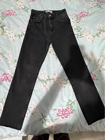 Zara Jeans