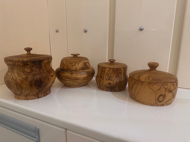Zeytin ağacından el oyması baharatlık