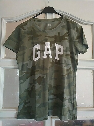 m Beden Gap markalı t-shirt 