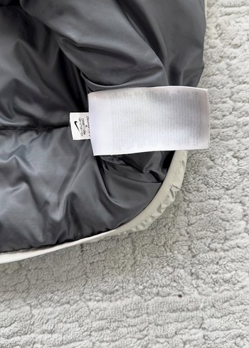 Nike Gri Kapitone Yelek - Görsel 4