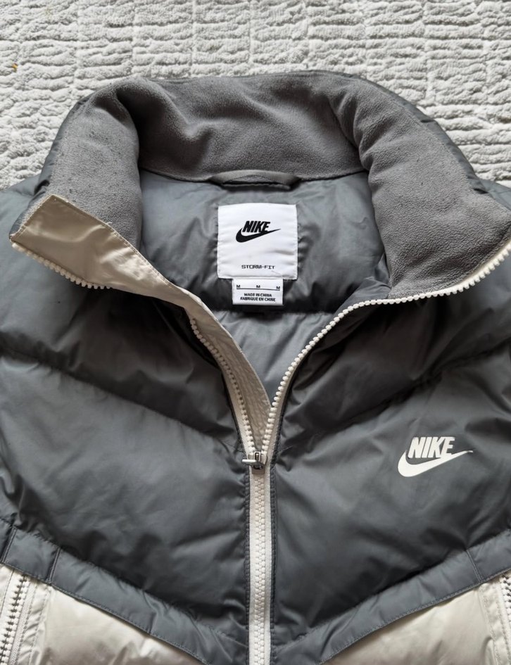 Nike Gri Kapitone Yelek - Görsel 2