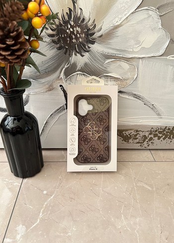 GUESS İPhone 16 Telefon Kılıfı - Görsel 2