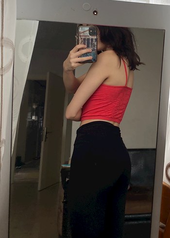 Kırmızı İnce Askılı Crop Top - Görsel 2