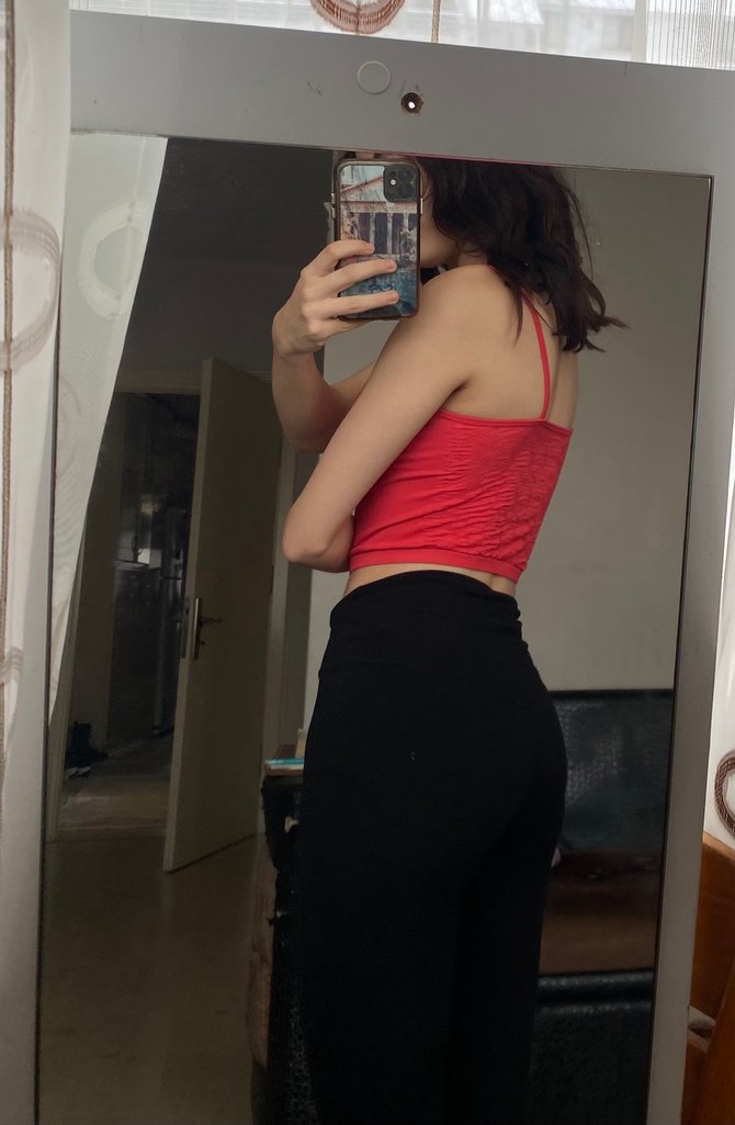 Kırmızı İnce Askılı Crop Top - Görsel 2