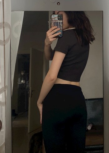 Siyah V Yaka Deri Crop Top - Görsel 2