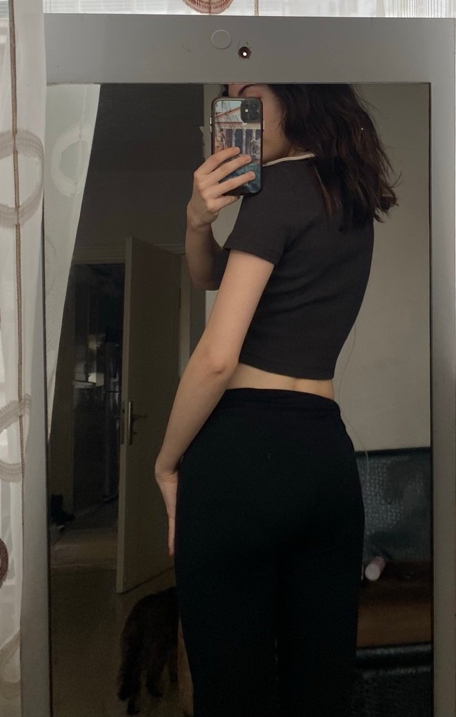 Siyah V Yaka Deri Crop Top - Görsel 2