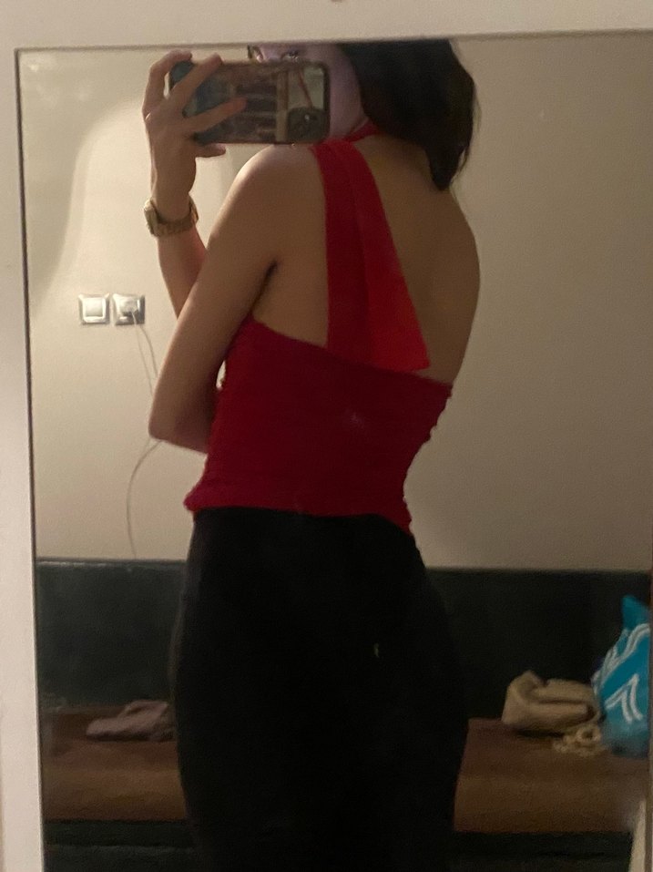 Kırmızı Drapeli Halter Yaka Crop Top - Görsel 3