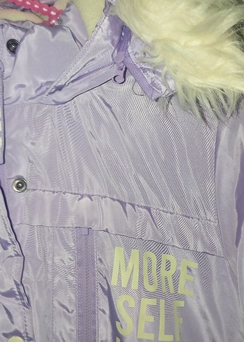 Kız Çocuk Mor Düğmeli Suni Kumaş Mont - Görsel 4